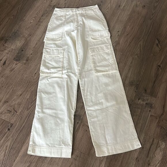 FRAME Relaxed High-Rise Straight-Leg Cargo Jeans - Picture 4 of 7